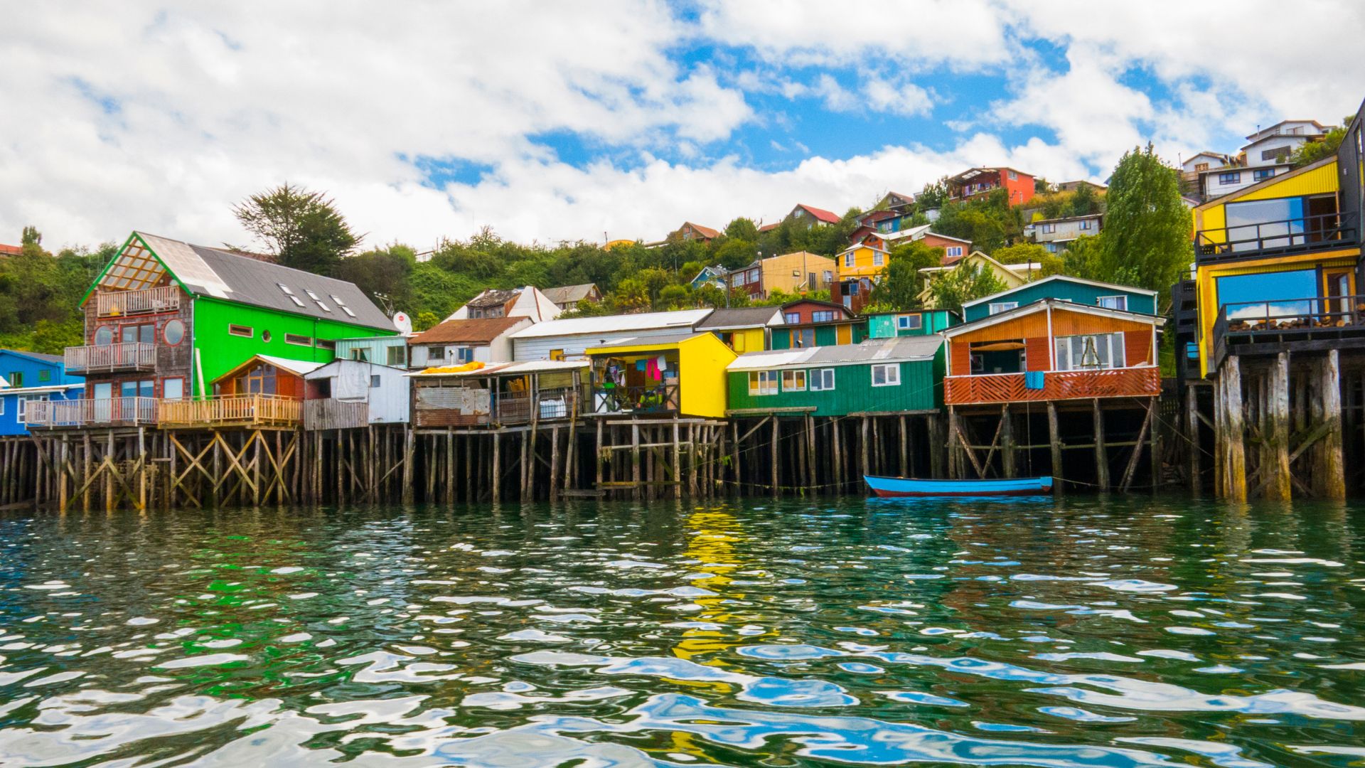 Chile-chiloe-castro-palafitos-viajes-cau-cau