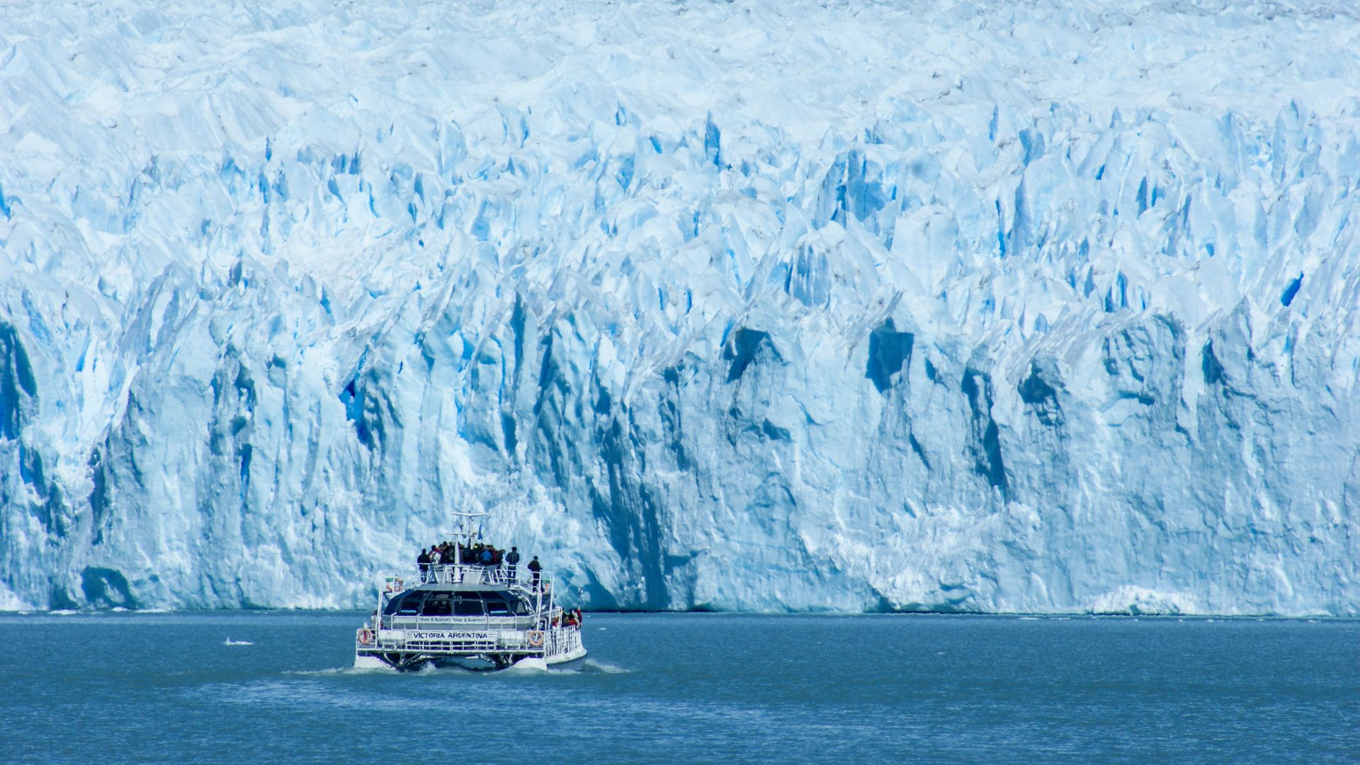 8-argentina-navegación-parque-nacional-los-glaciares-viajes-cau-cau