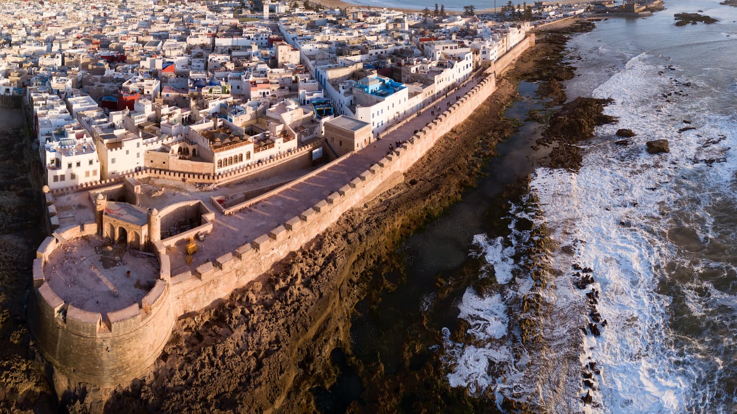 otros-destinos-africa-marruecos-Essaouira-murallas-viajes-cau-cau