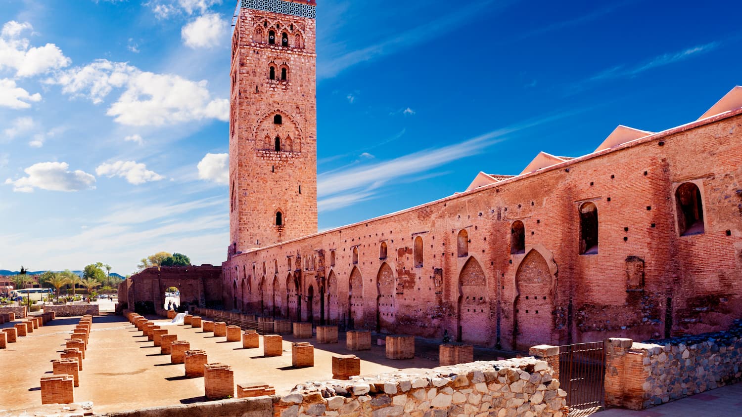 otros-destinos-africa-marruecos-marrakech-Mezquita-Koutoubia-viajes-cau-cau,
