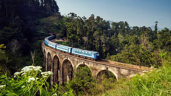 sri-lanka-tren-panorámico-hacia-Ella-viajes-cau-cau